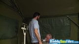 Il fusto militare Tom Nero in trio martella il papà feticcio dell'esercito snapshot 3