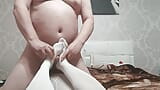 Witte panty grote borsten meisje oude man voetenbeurt snapshot 17