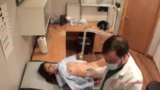Examen ginecológico Alexa Rydells y examen físico completo del ...