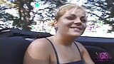 Tish reitet in meinem Cabrio um Titten herum snapshot 13