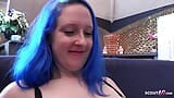 Deutsche schwangere Tochter mit blauen Haaren in der Unkleidkabine gefickt snapshot 4