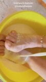 In Milch baden - so weich - Beauty Care - footfetishfashion snapshot 5