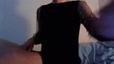 Crossdresser mignon sortant dans une jolie robe noire snapshot 6