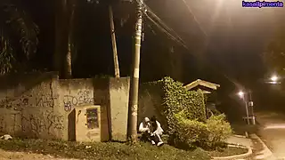 Ho beccato mia moglie che mi tradisce per strada, mi ha pagato con ...