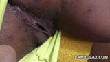 Afrikanisches Muschi-Loch gepumpt, bis es voller Sperma ist snapshot 18