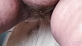 Caliente meada dorada fresca solo para ti de madura milf con coño peludo (grandota en bragas culo peludo coño peludo de mamá traviesa tía abuela) snapshot 5