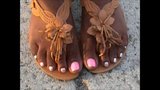 Milf micka săn ngón chân màu hồng và bạc snapshot 10