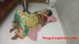 Un couple indien Andhra baise une vidéo snapshot 2