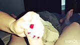 Paja con uñas rojas de mucama con nuru get snapshot 8