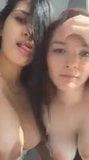 Lesbianas besandose y lamiendose las tetas para sus fans snapshot 1