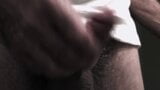 Ongesneden en slow motion masturbatie snapshot 8