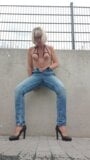 Chorro y orgasmo en mis jeans snapshot 3