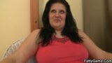 Brunette bbw slet pikt tiener man op voor neukpartij snapshot 1