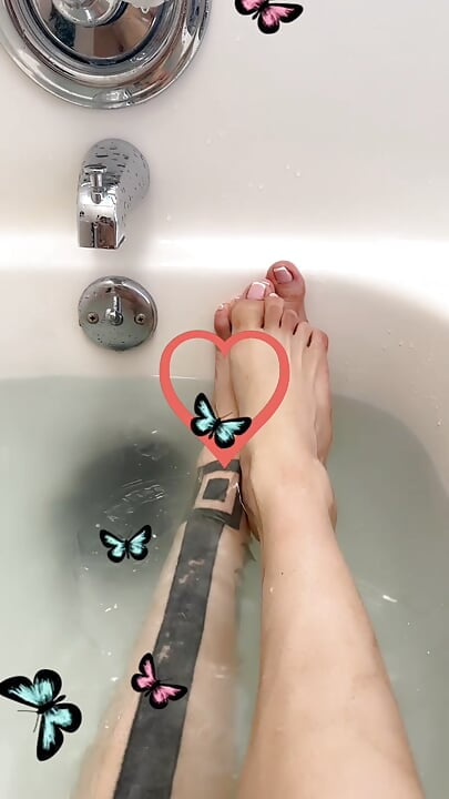 Sissy Slut Femboi Showing Her Feet on The Shower