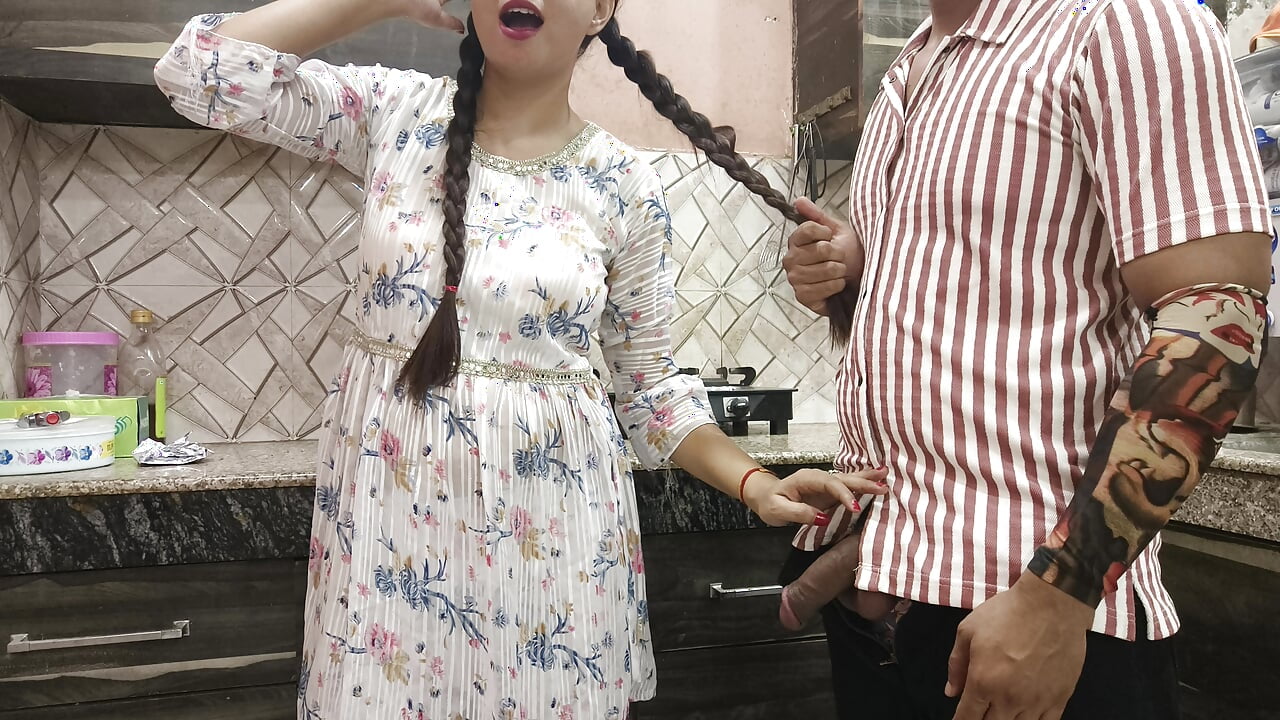 Desi Jija Sali seksromance in de keuken Indische Jija Sali seks met vuile Hindi praten hardcore seks