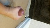 Prawdziwa gloryhole ogromny wytrysk z wielkiego kutasa snapshot 9