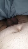 Hijastro desnudo en la cama con madrastra snapshot 14
