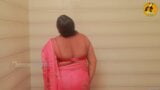 Monalisha bhabhi อาบน้ํา snapshot 3