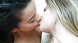Bondage Kisses: Babi vs Izabela Marques snapshot 11