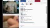 Jugando con un chico español en forma en chatroulette snapshot 10