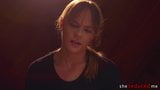 El interrogatorio - Georgia Jones y Rebecca Vanguard snapshot 15