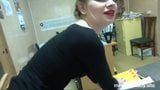 Sexe amateur au bureau snapshot 2