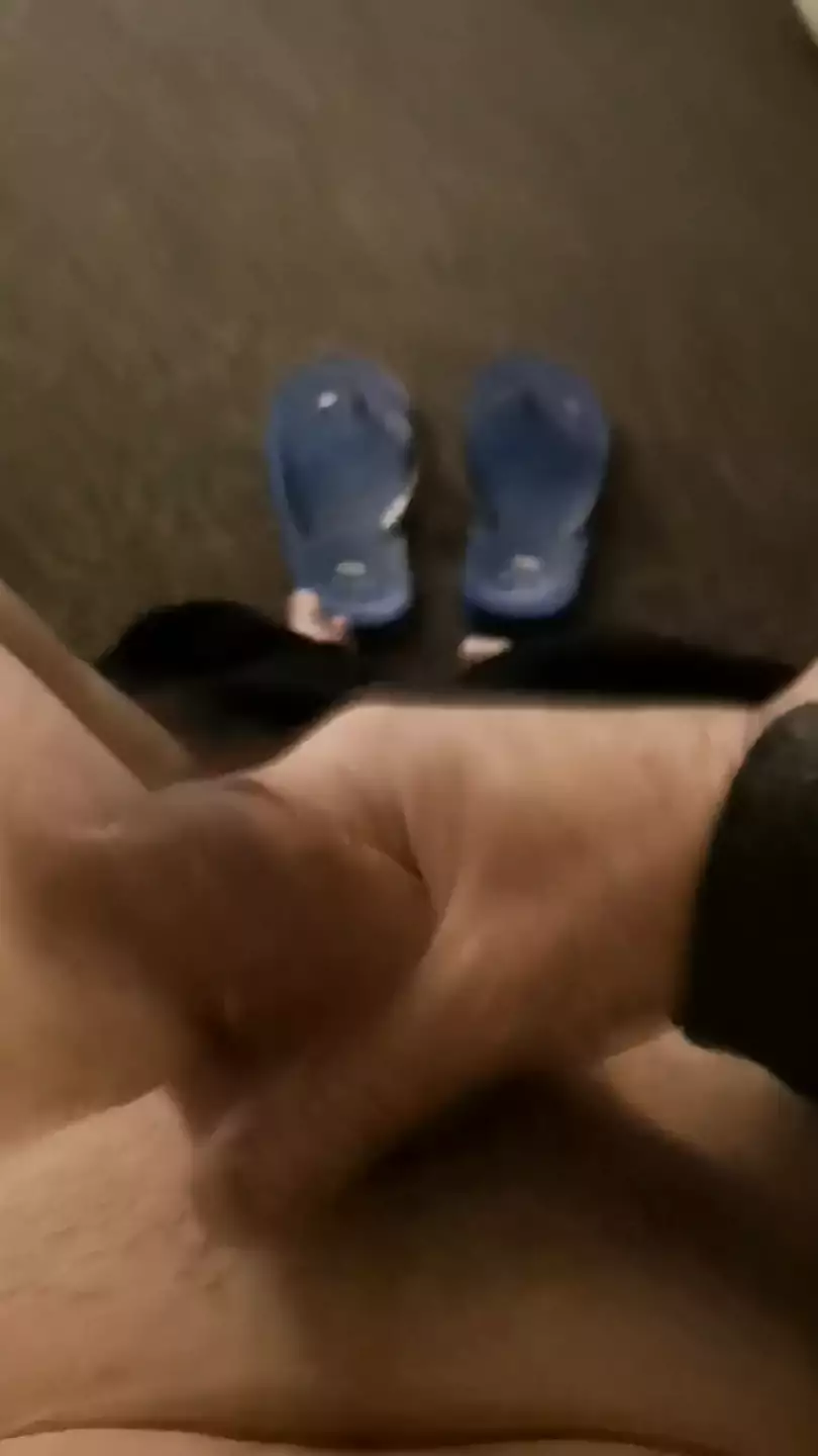 누군가를 위해 자위하다 | xHamster