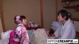 Geisha japonesa follada mientras su novia duerme snapshot 8