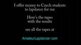 Czeska studentka robi seksowne nagie lapdance snapshot 1