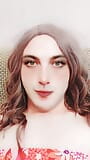 HUBENÝ KLUK NA HOLKU, MODEL CROSSDRESSER, KTERÝ MASTURBUJE BEZ POUŽITÍ HSNDS, TAKÉ STRIPTÝZ PŘED KAMEROU snapshot 2