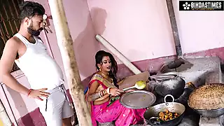 Desi Khub Niman Sudipa Bhouji Ke Pele Me Bahut Neek Lagela Rassoi ...