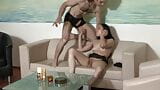 Parejas swinger disfrutan ansiosamente del sexo caliente - 2 snapshot 7