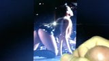 Zich aftrekken en klaarkomen op Ariana Grande (eerbetoon 3) snapshot 1