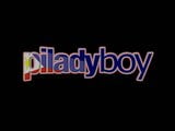 Filipino ladyboy anal divertido consolador inserciones en su peludo culo snapshot 1