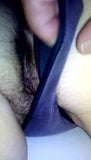 Ma femme se masturbe sa chatte poilue snapshot 7