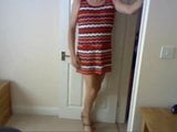 新しいドレスを着たエロい脚とパンティー snapshot 2