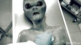 HORRORPORN - Roswell UFO snapshot 4