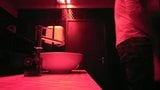 Девушка в ночном клубе в любительском видео snapshot 1