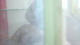 Desi b-grade hot shower sialan adegan snapshot 2