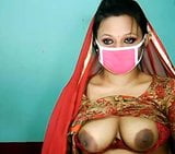 tamil bitc show boobs up her shalwar 432 snapshot 9