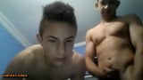 18 carini amici fusti in webcam snapshot 4