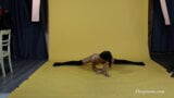 Sanya Semashko ginnastica strabiliante nuda snapshot 3