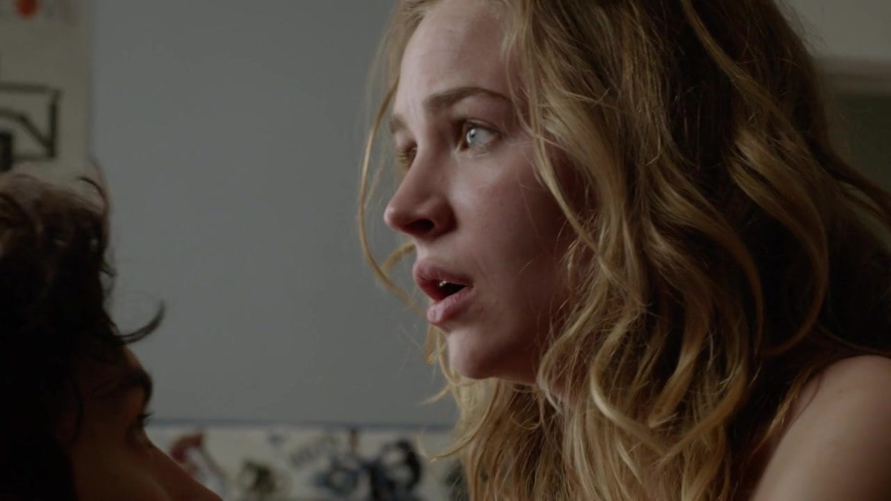 Free watch & Download Britt Robertson - Under the Dome S01E01 (2013)