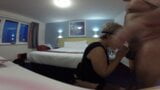 Cadela no quarto de hotel chupa pau snapshot 2