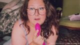 Vends-ta-culotte - Hot French Amateur BBW Warming Herself snapshot 7