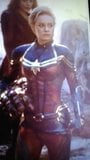 Brie Larson 'kapten Marvel' penghormatan air mani (2) snapshot 1