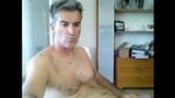 Padrastro francés se desnuda y se corre snapshot 11