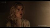 Обнаженные сцены с Rosamund Pike - влюбленные женщины - HD snapshot 14