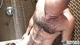 Barebackthathole - il peloso Damon Andros scopa senza preservativo Stephen Hart snapshot 5