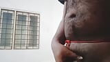 インドの男の子は、入浴後に彼のコックを示しています。欲しい人にコメントしてください。 snapshot 15